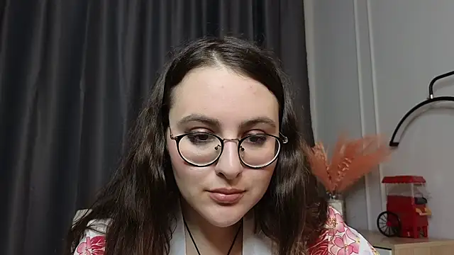 Farigraus Adlı Modelin Canlı XXX Sohbeti
