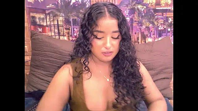 IndianAngel4u Adlı Modelin Canlı XXX Sohbeti