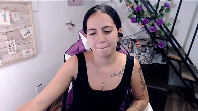 Czat XXX na żywo – samantha_baby_