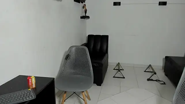 samxx_muscle élő XXX-chatje