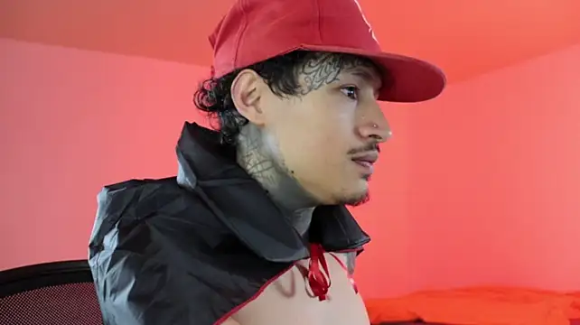 trieone live XXX chat