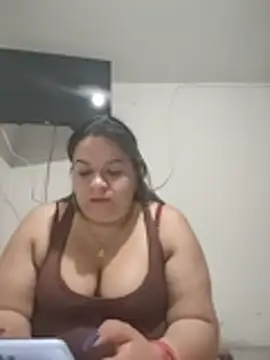 Chatroom XXX en direct de Charlott-1