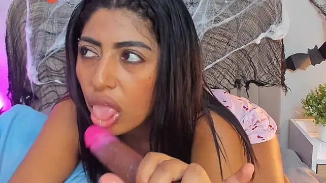 Kaylachannell – Naživo XXX chat