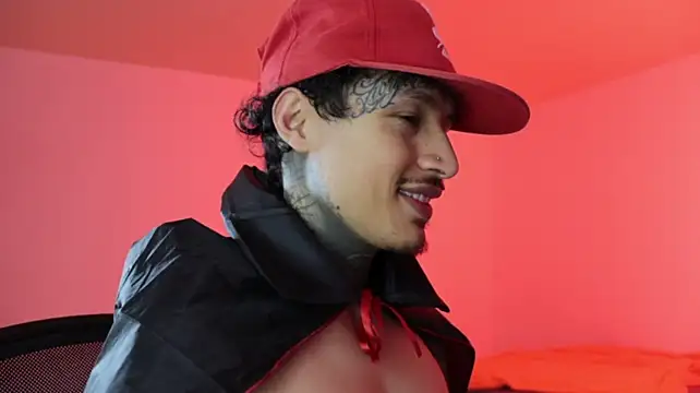 trieone Live XXX Chat