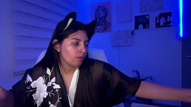 cloe_small Live XXX Chat