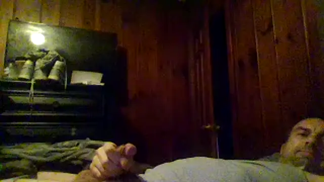 ryan100craige Show in webcam