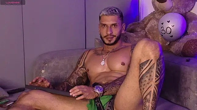 XXX chat uživo modela Seth_Vegaa