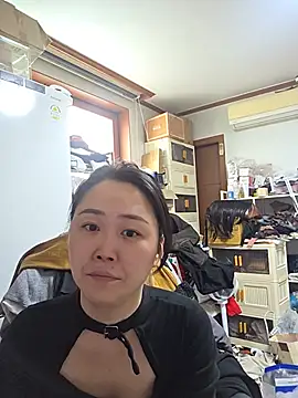 rami0428 Adlı Modelin Canlı XXX Sohbeti