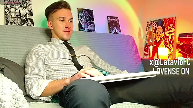 Midnighter_ élő XXX-chatje