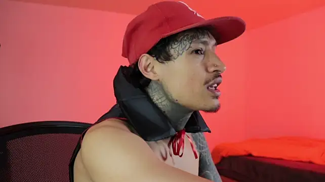 trieone Live XXX-Chat