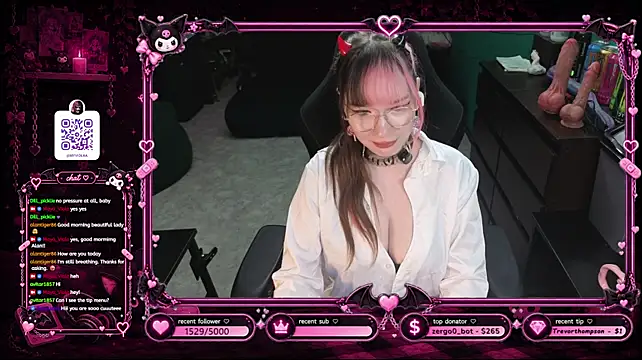 Chat +18 de Maya_Viola ao vivo