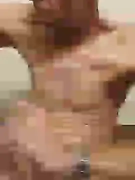 LuckyLefty79's Webcam Show
