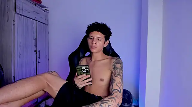 Živý XXX chat tylerrnova