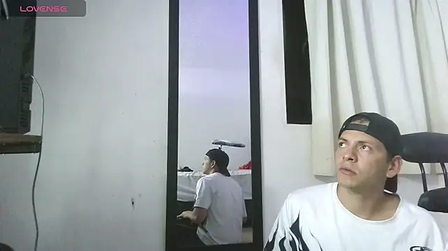 Thomasjons_ 现场XXX聊天