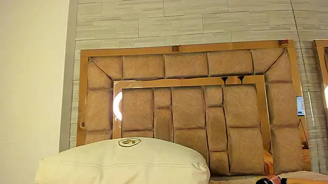 Chat +18 de juliana_smithh ao vivo