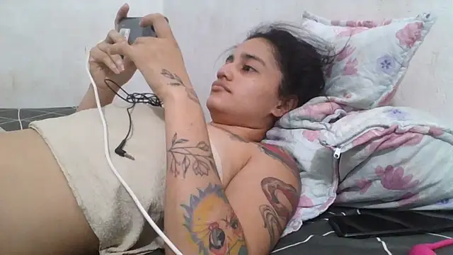 girl_tits live XXX chat