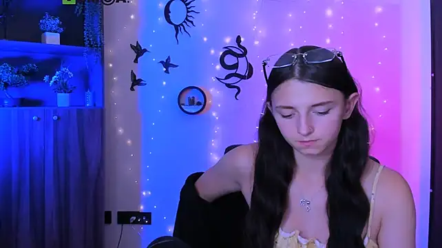 caroline_honeyy 라이브 XXX 채팅