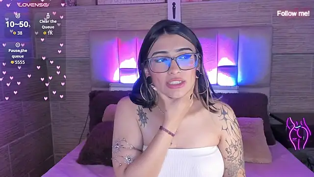 mia_devine_ Live XXX-chat