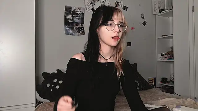 lilisvampiris Adlı Modelin Canlı XXX Sohbeti
