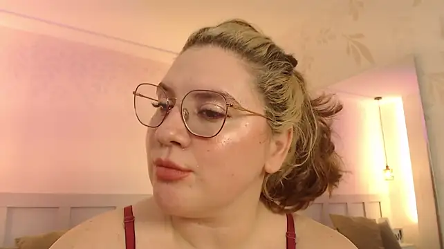 MartinaGuzmann Live XXX-Chat