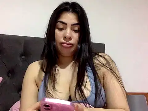 stripflordelcaos Adlı Modelin Canlı XXX Sohbeti