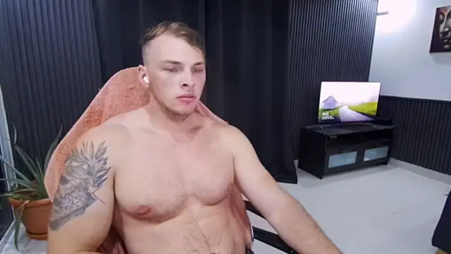 YourHotGreg's Live XXX Chat