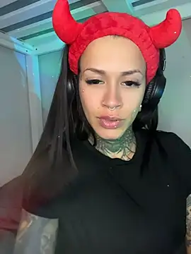 DommeLola Live XXX-chat