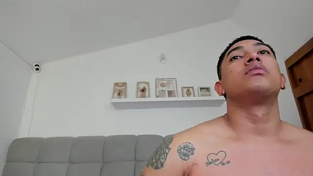 erotic_sins élő XXX-chatje