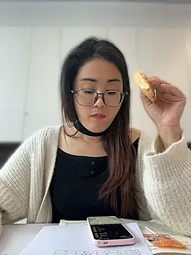 Yangguang-a Adlı Modelin Canlı XXX Sohbeti