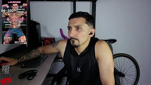 Chat XXX ao vivo de Marck_Muscle