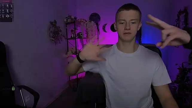 noah_nero live XXX chat