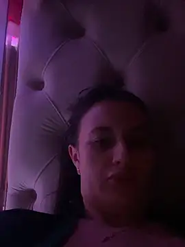 XXX chat uživo modela Flossy_Vettie
