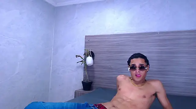 Maximo_Juli Live XXX-Chat