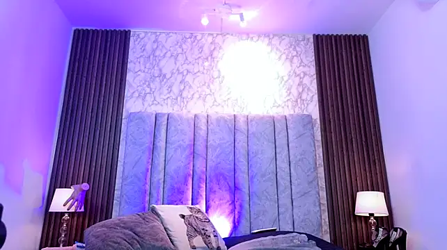XXX chat uživo modela Amber_Moon_