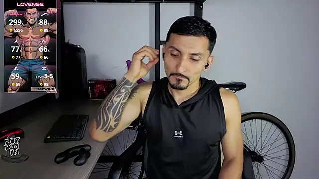 צ'אט XXX בשידור חי של Marck_Muscle