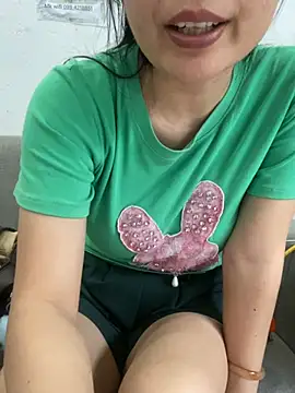 Ivy_Trix2's Live XXX Chat