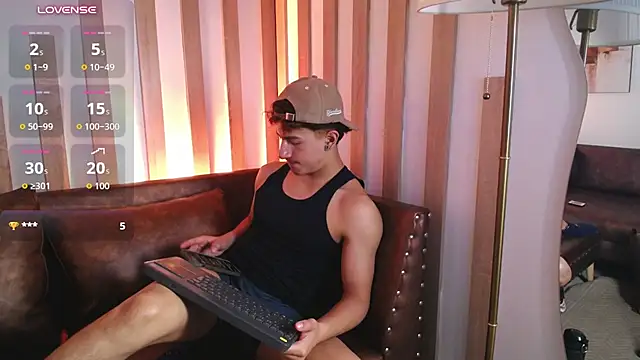 Czat XXX na żywo – Santi_Williams