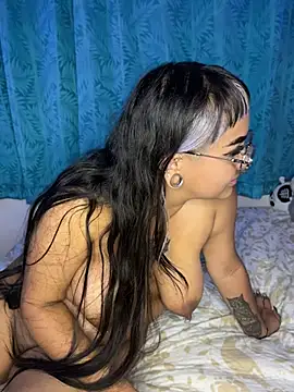 Chatroom XXX en direct de MaddyandStarfire777