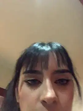 ivy-777 Adlı Modelin Canlı XXX Sohbeti