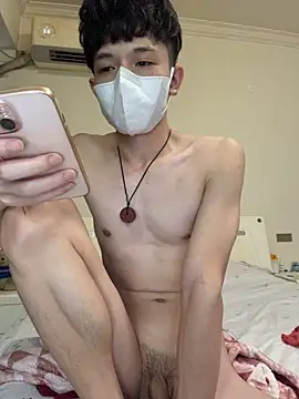 llkiki Chat XXX in diretta