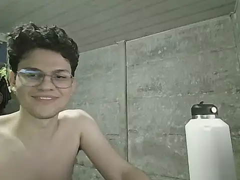 عرض كام Fae_Kyle