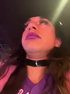แชท XXX สดของ TranSexualJade95