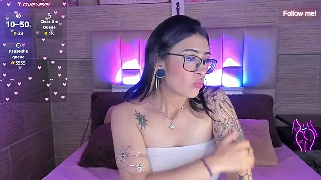 mia_devine_ Live XXX-Chat