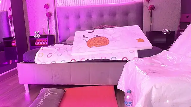 Chatroom XXX en direct de Madyy_star
