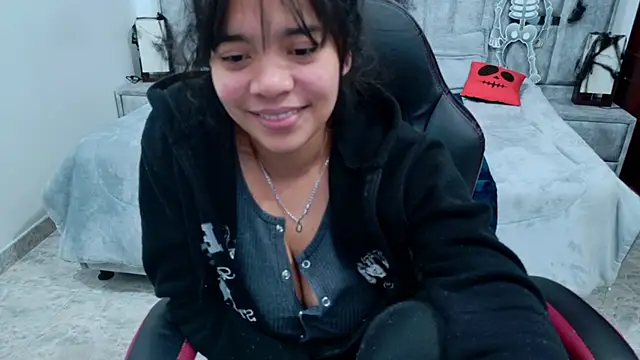 laureentt_'s Live XXX Chat