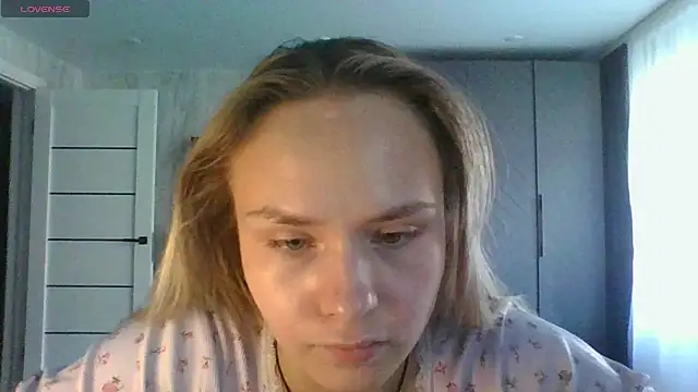 Chat +18 de Annie_Cohn ao vivo