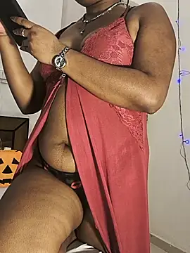 DIRTYSECRET_QUEEN_07: απευθείας συνομιλία ΧΧΧ