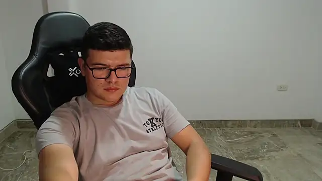 Chat +18 de Plug_Control ao vivo