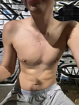 Liam_Moss Adlı Modelin Canlı XXX Sohbeti