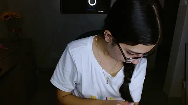 Chat +18 de mia__lopez_ ao vivo
